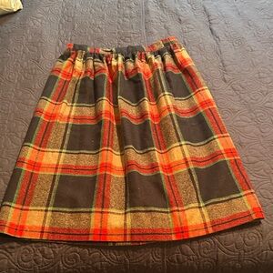Chic Plaid A-Line Skirt in Red and Black